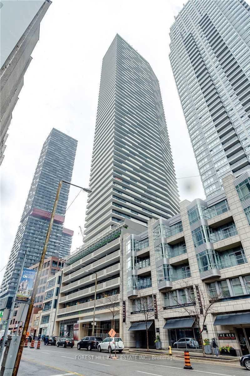 2221 Yonge St, unit 4605 for rent