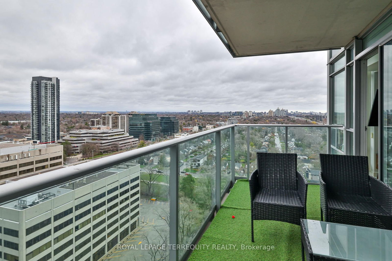 Cosmo Residences, North York, Toronto