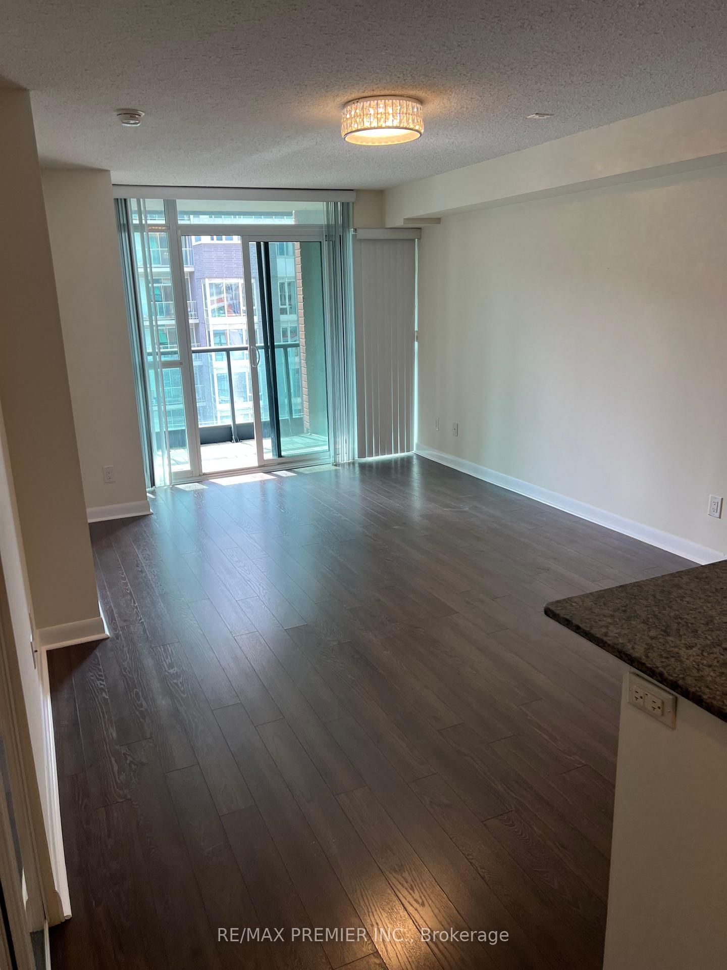 525 Wilson Ave, unit 729 for rent