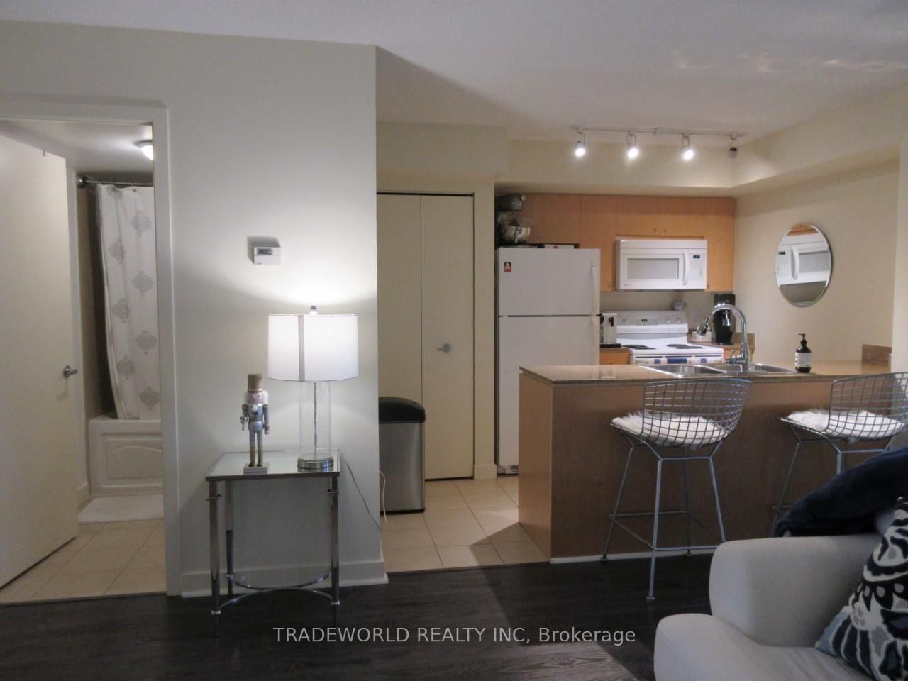 373 Front St W, unit 2611 for sale