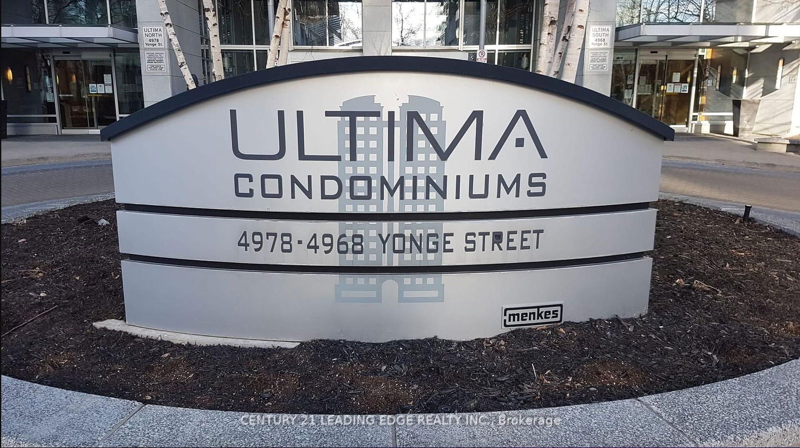 4968 Yonge St, unit 301 for rent