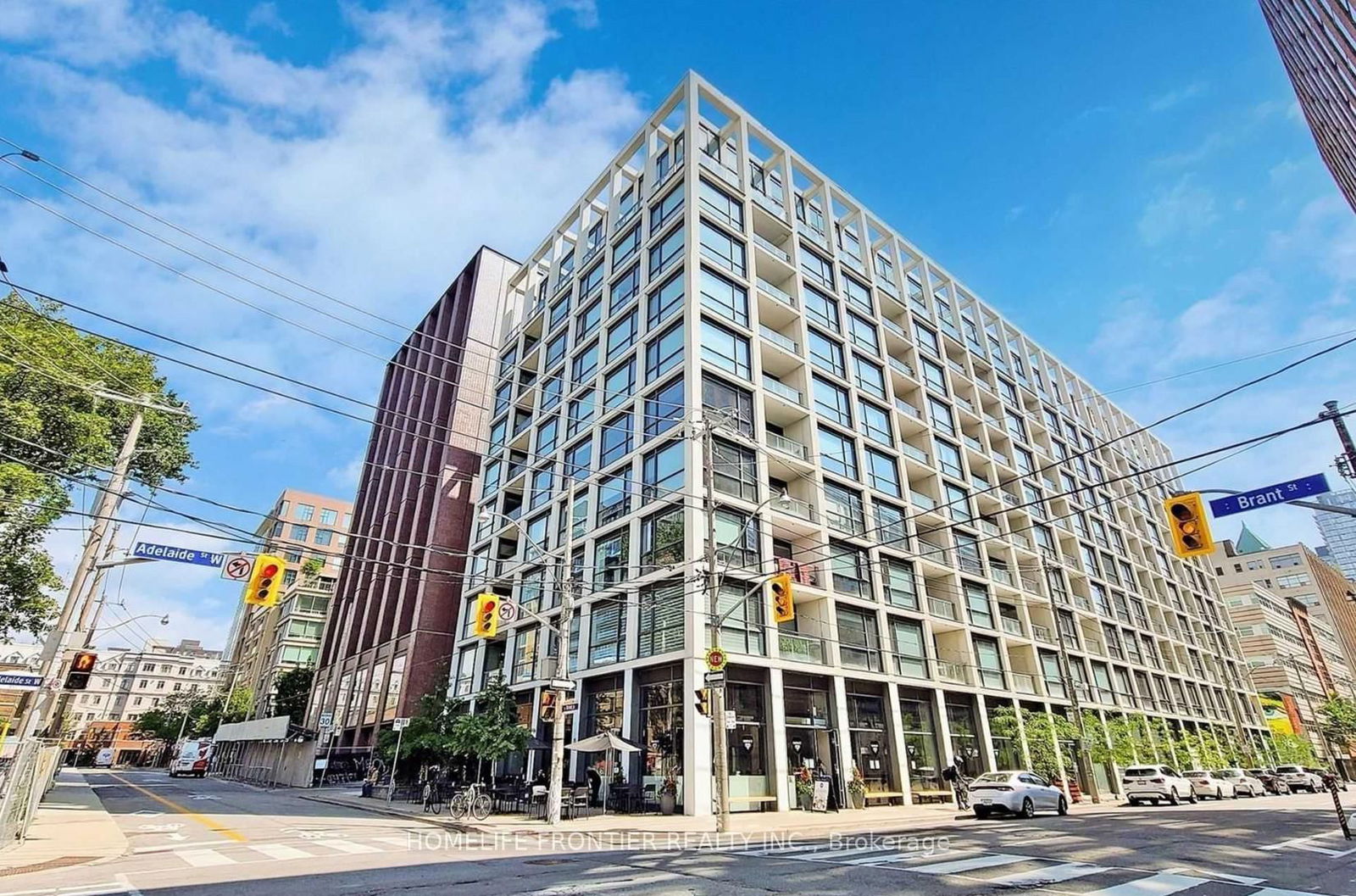 39 Brant St, unit 825 for rent