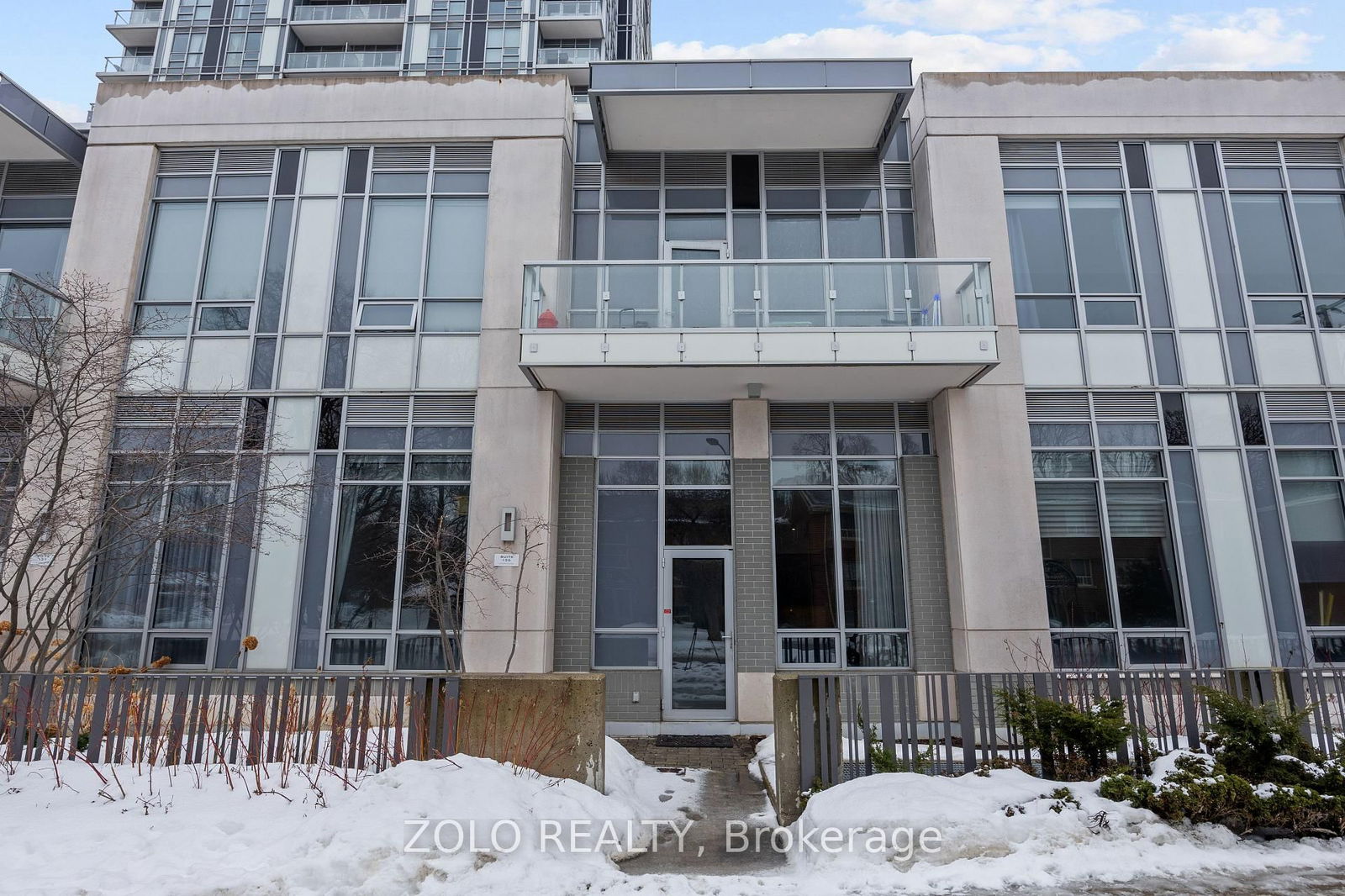 120 Harrison Garden Blvd, unit 136 for sale