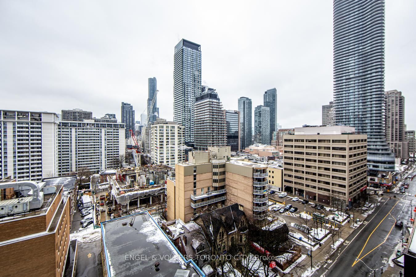 28 Wellesley St E, unit 1104 for rent