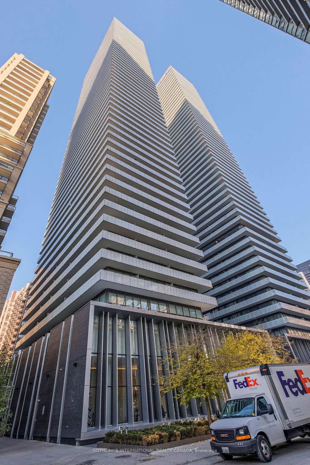 42 Charles St E, unit 1702 for sale