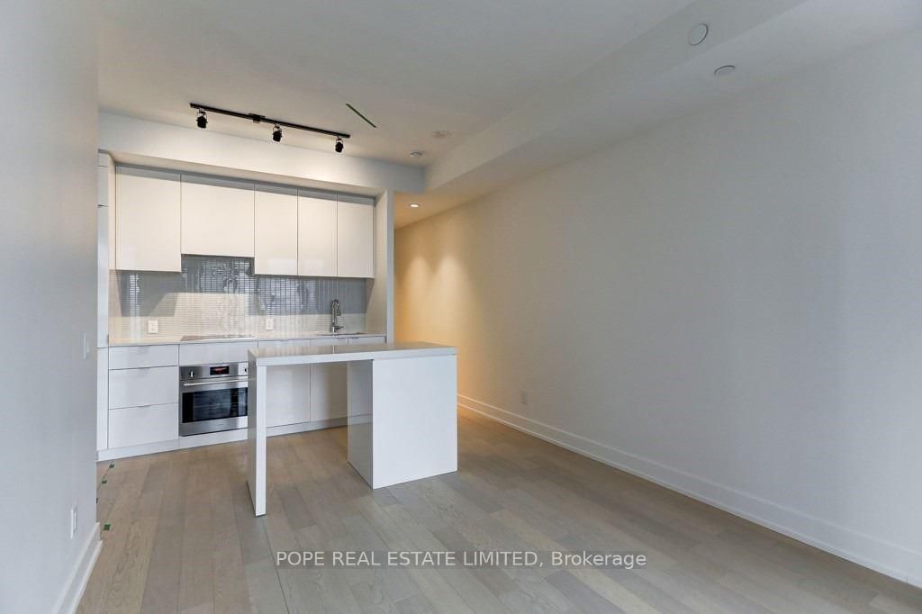 7 Grenville St, unit 2112 for rent