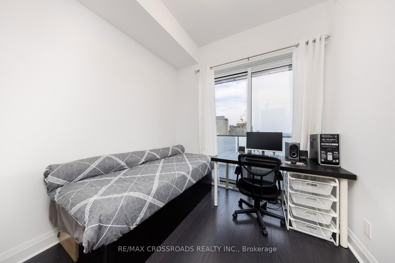 1080 Bay St, unit 4509 for sale