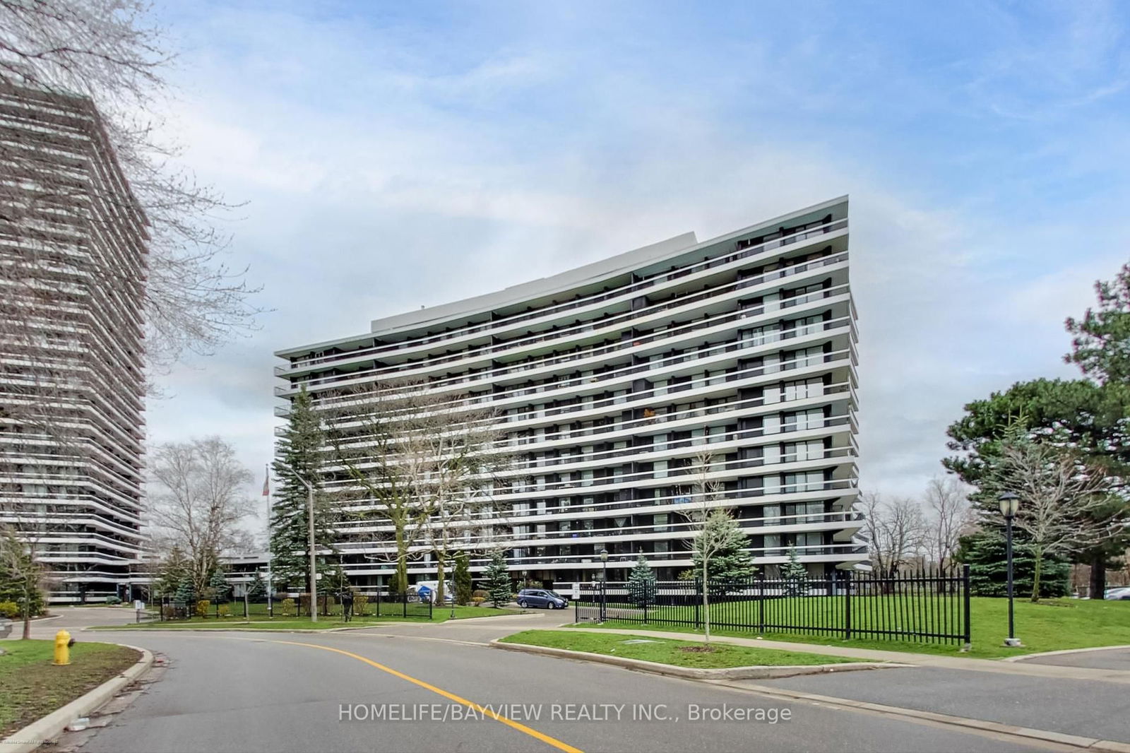 135 Antibes Condos, North York, Toronto