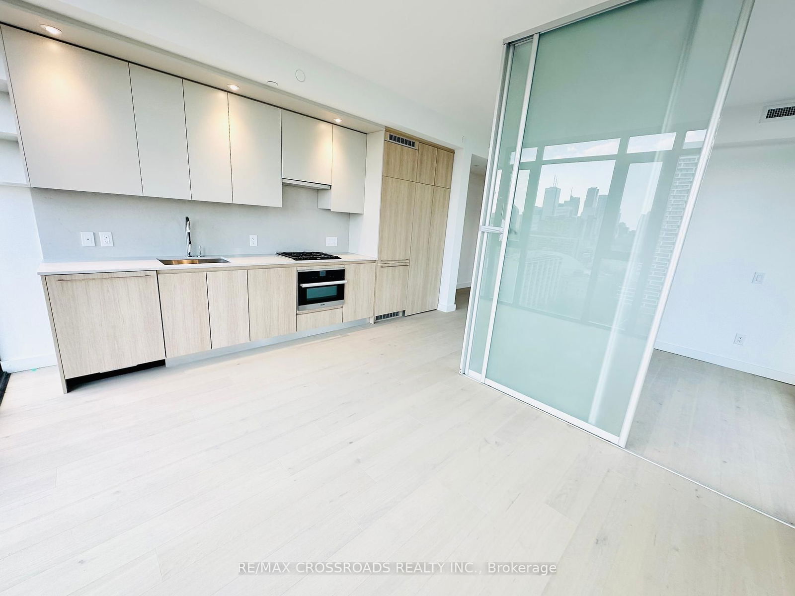 81 Wellesley St E, unit 1802 for rent