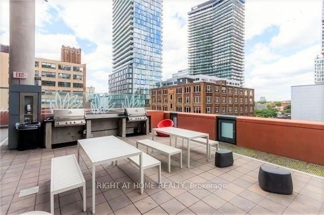 21 Widmer St, unit 2901 for sale