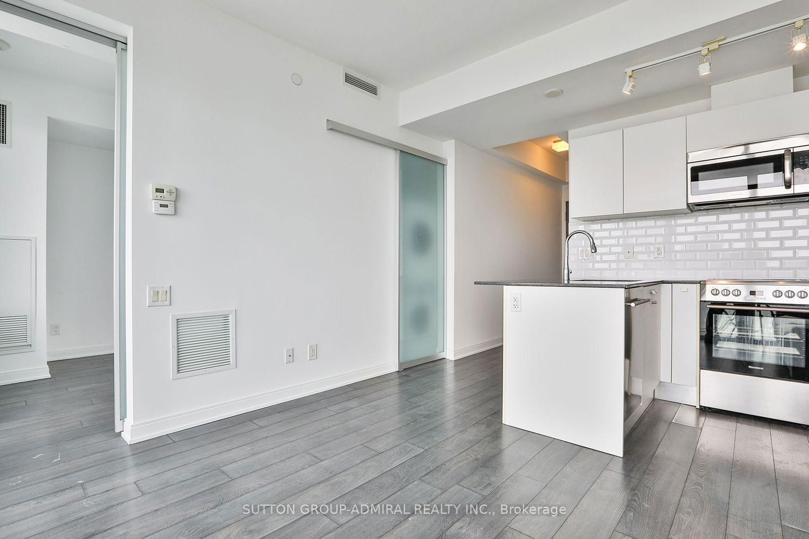 42 CHARLES St, unit 4504 for rent