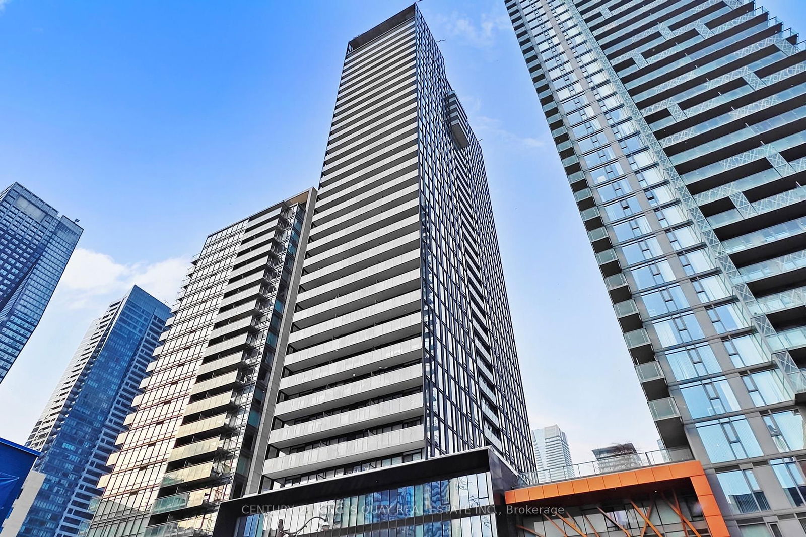 28 Wellesley St E, unit 3701 for rent