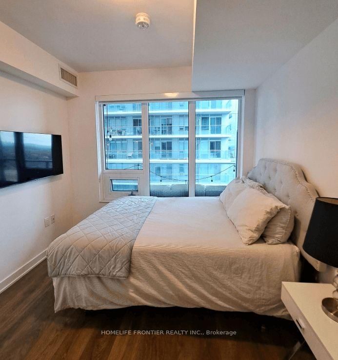 195 Redpath Ave, unit 2902 for rent