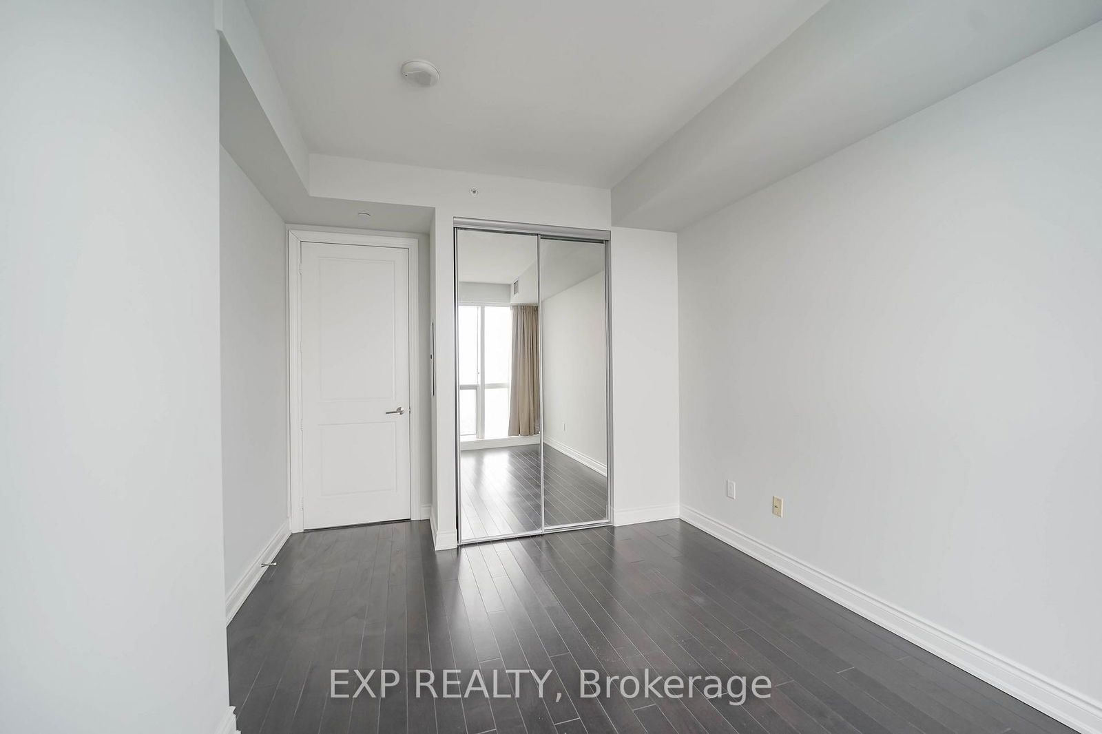 388 Yonge St, unit 6414 for rent