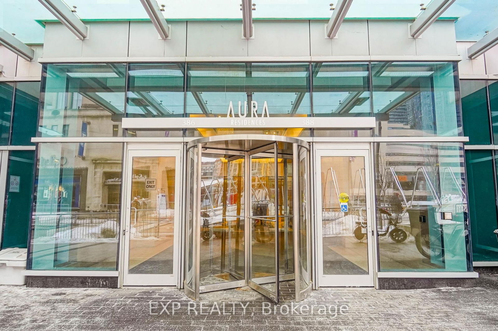 388 Yonge St, unit 6414 for rent