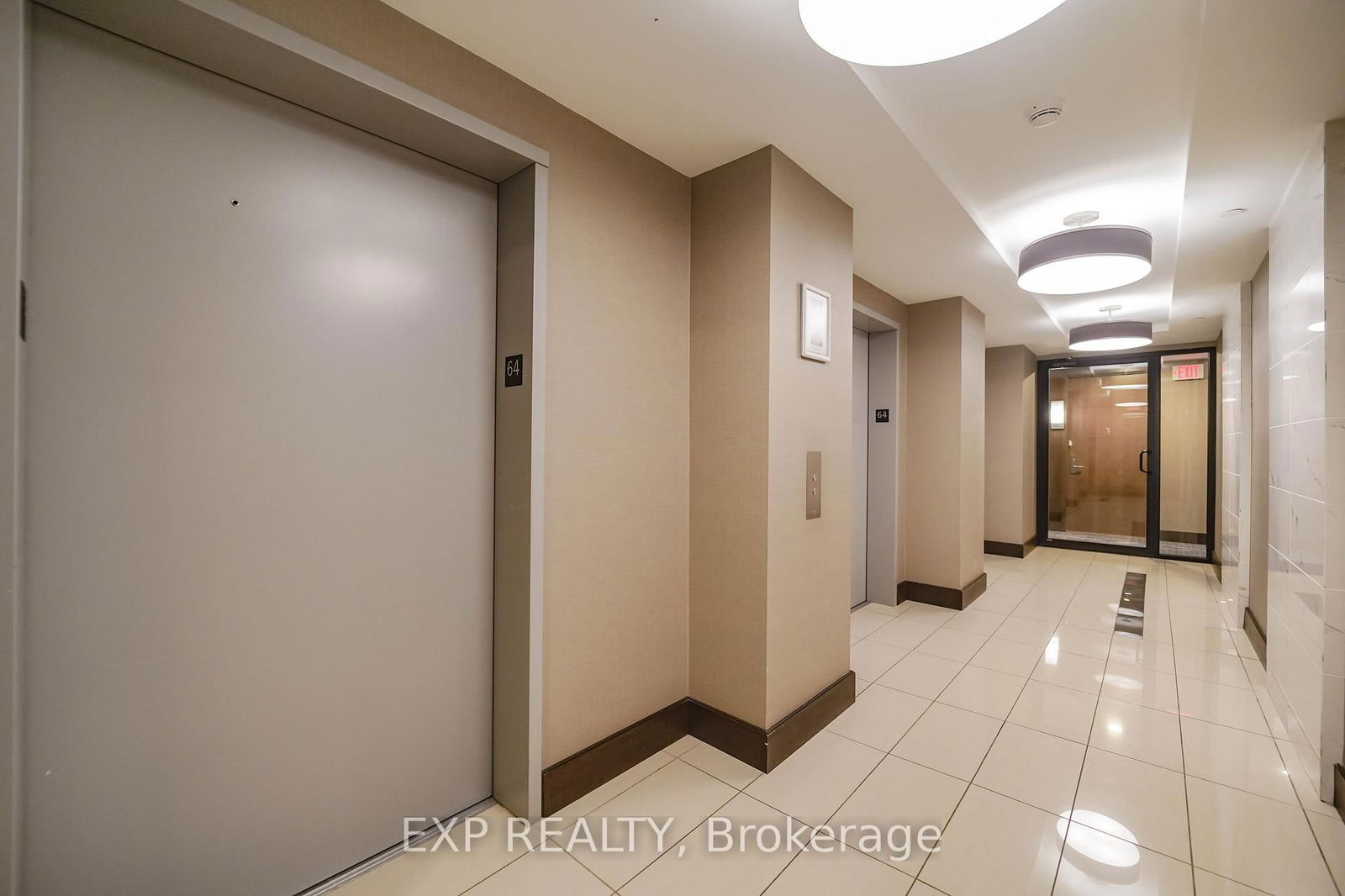 388 Yonge St, unit 6414 for rent