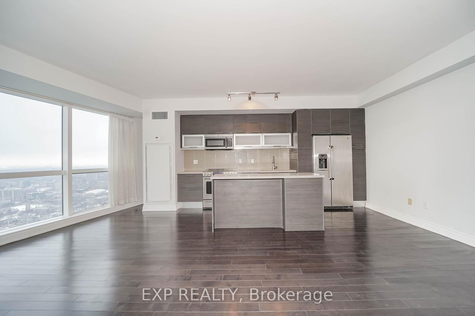 388 Yonge St, unit 6414 for rent