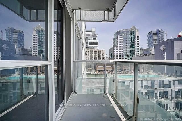 300 Front St W, unit 1608 for sale