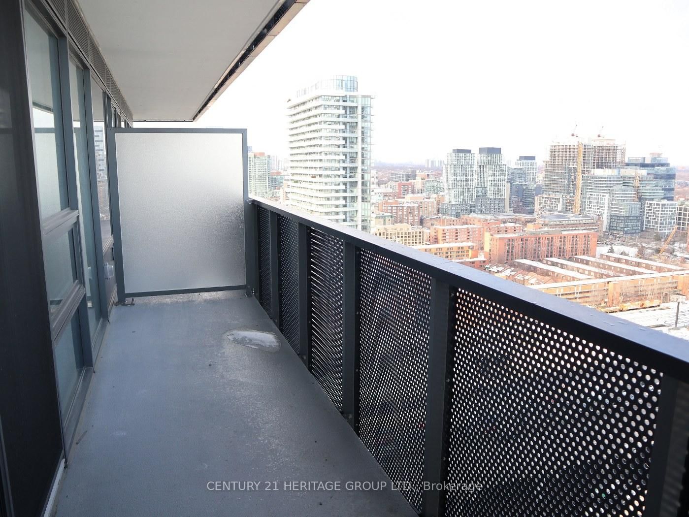 138 Downes St, unit 2705 for rent