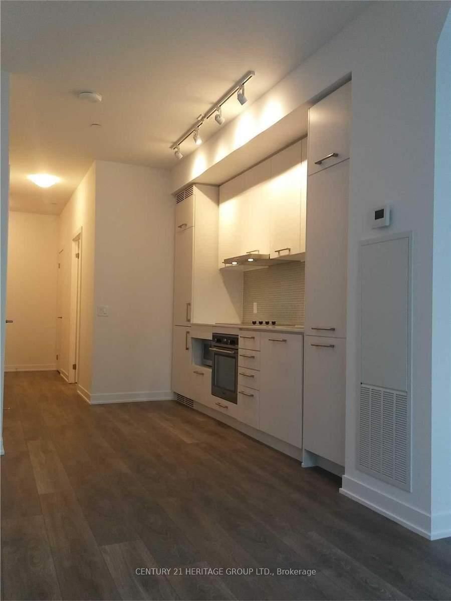 87 Peter St E, unit 2911 for rent