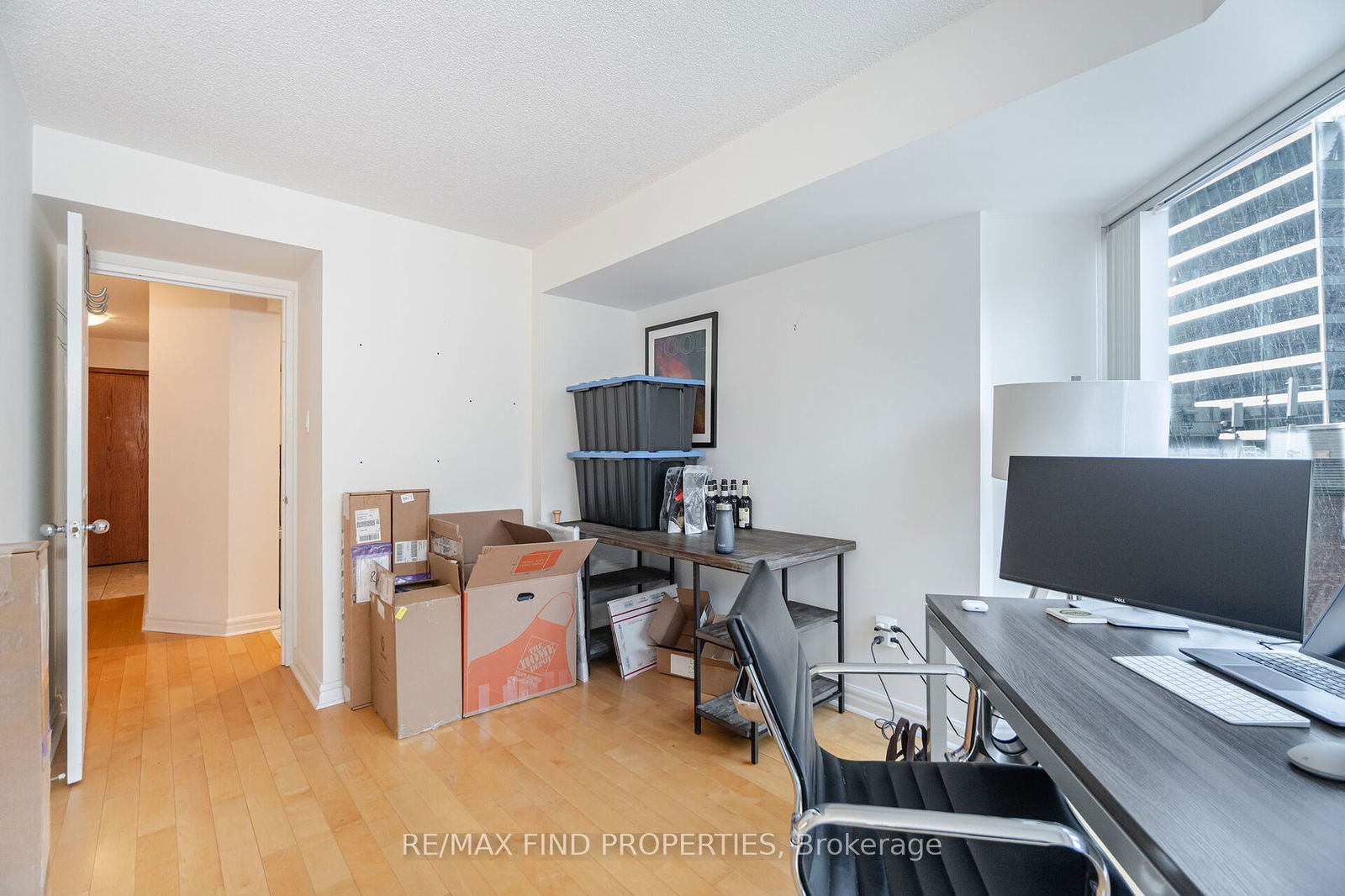 33 University Ave, unit 1205 for rent