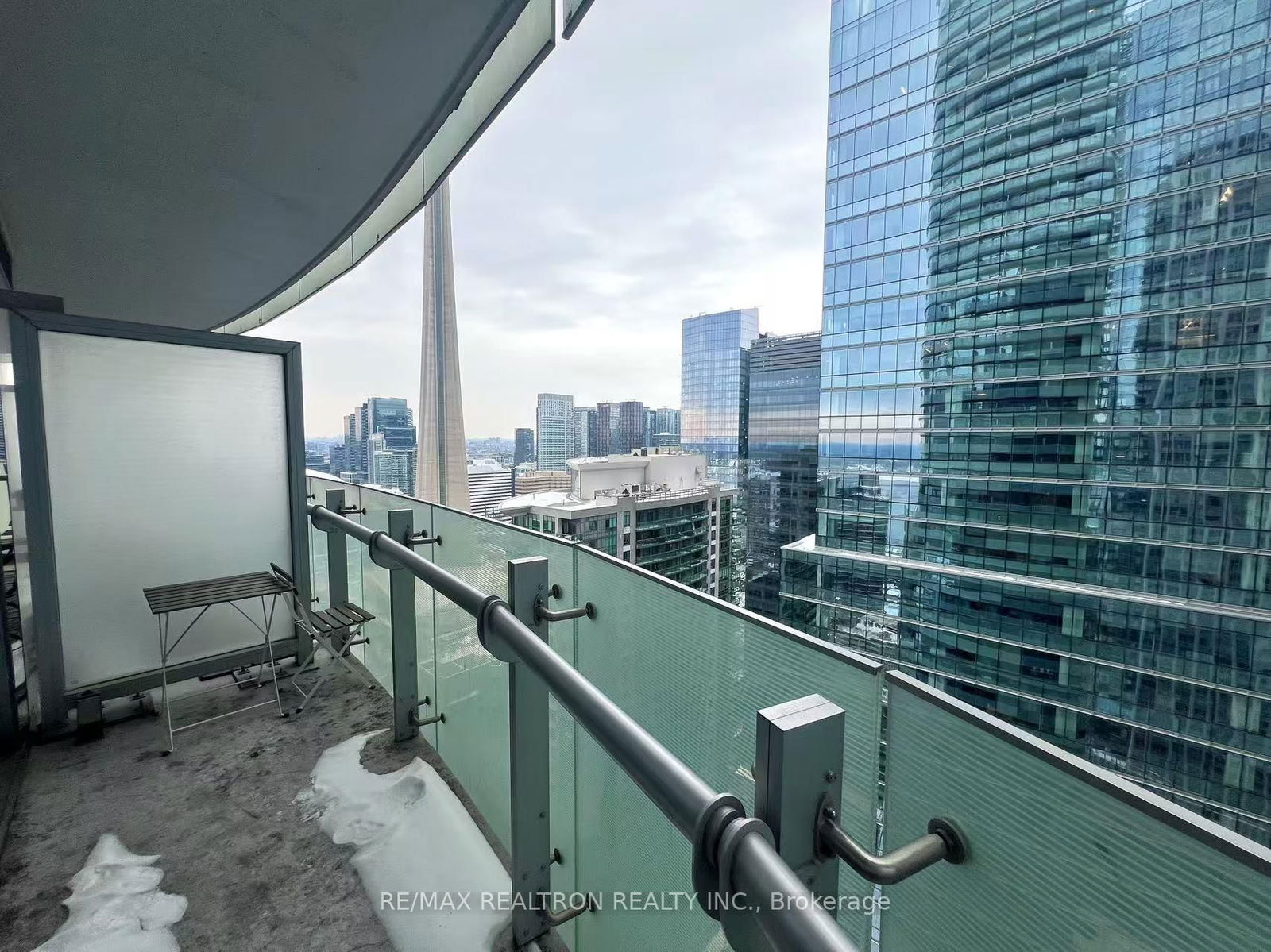 12 York St, unit 3310 for rent