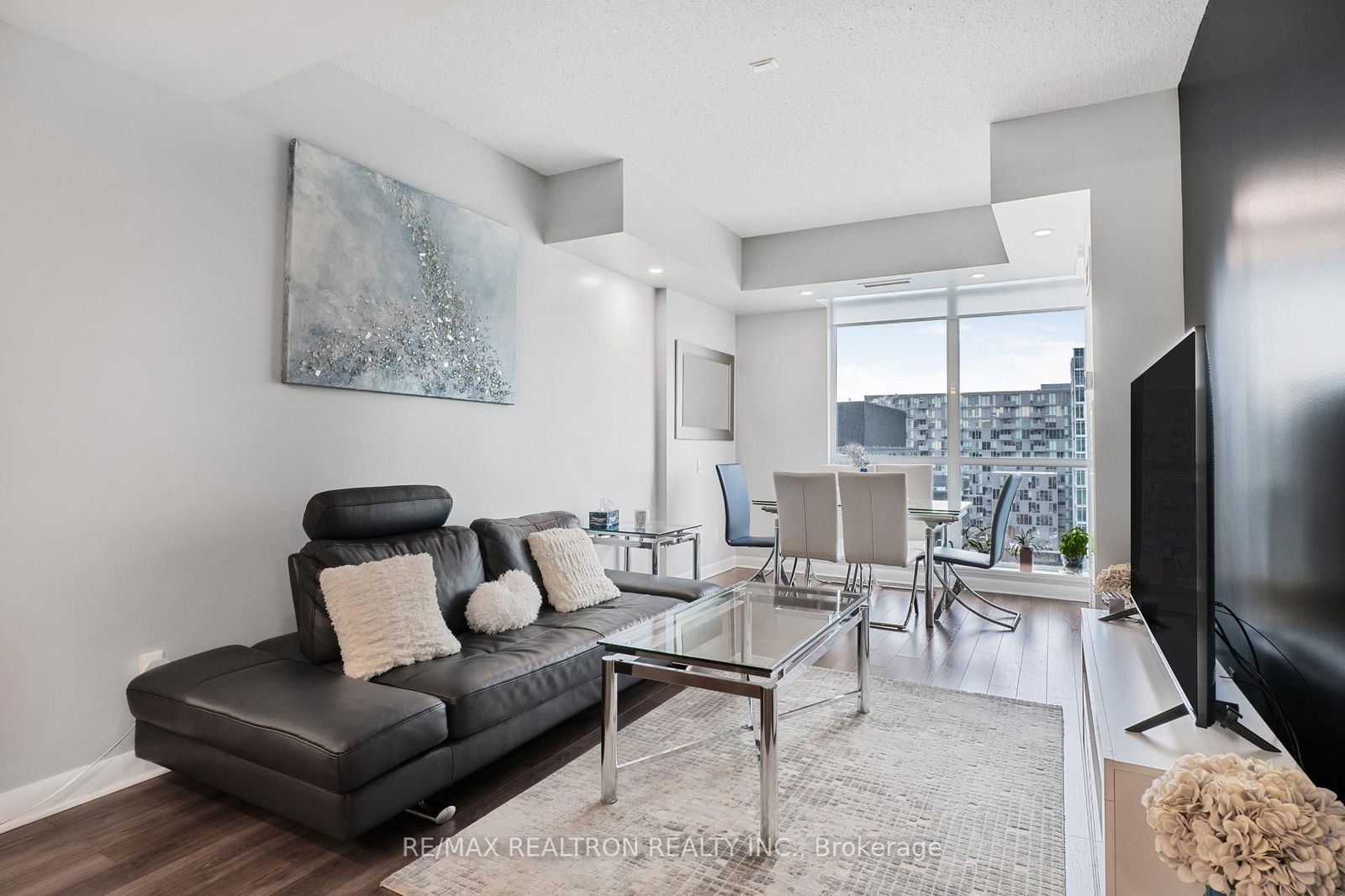 525 Wilson Ave, unit 1011 for sale