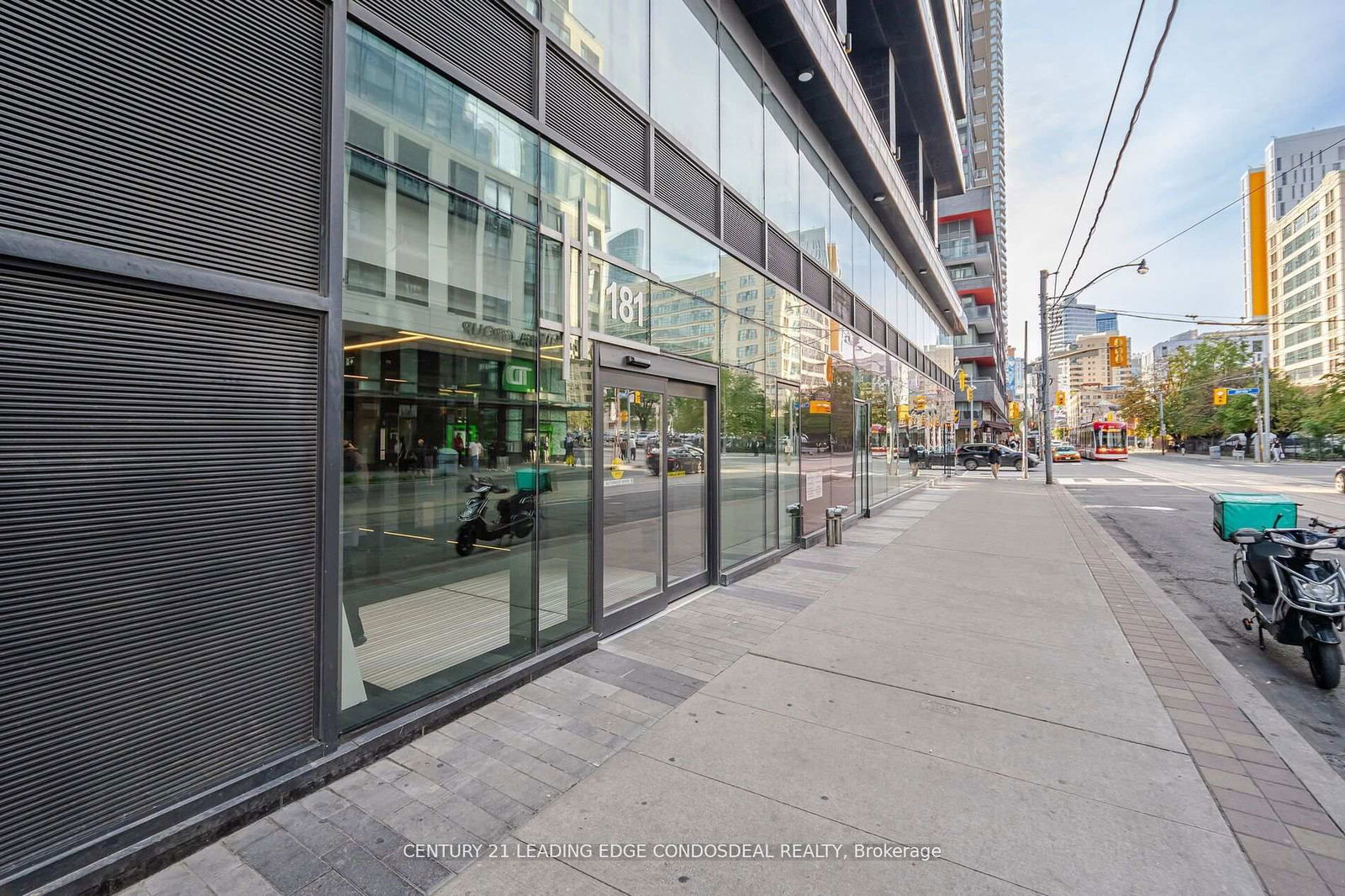 181 Dundas St E, unit 2012 for rent