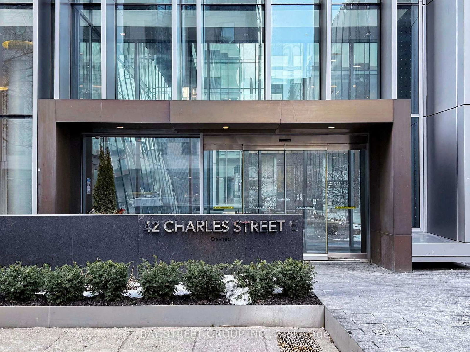 42 Charles St E, unit 504 for sale