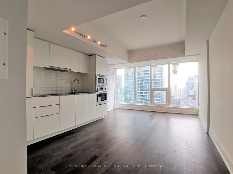 955 Bay St, unit 2815 for rent