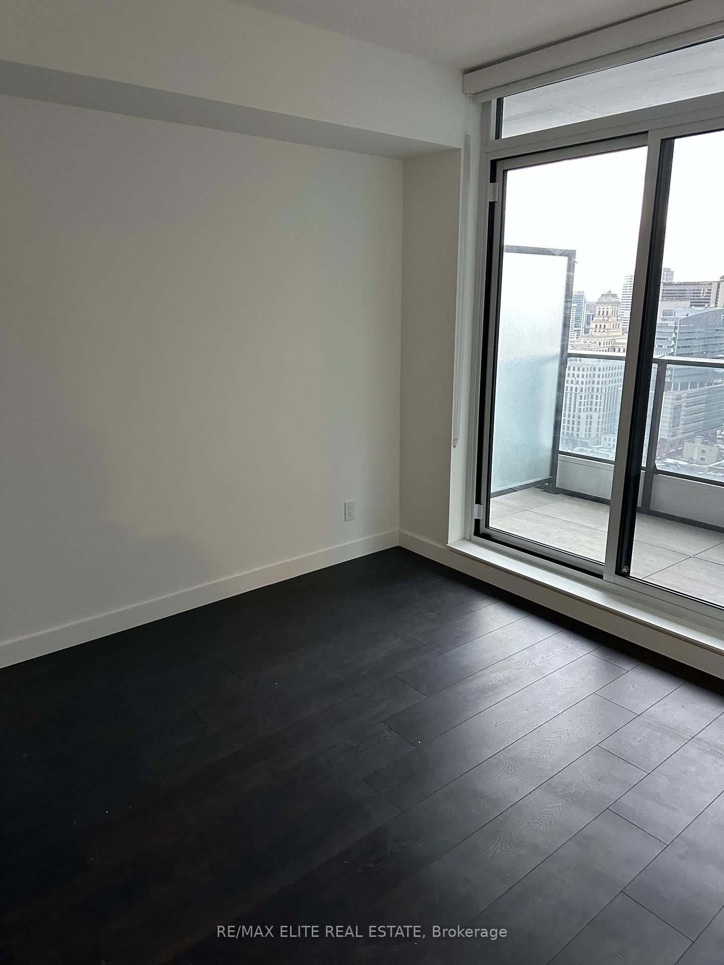 38 Widmer St, unit 3303 for rent