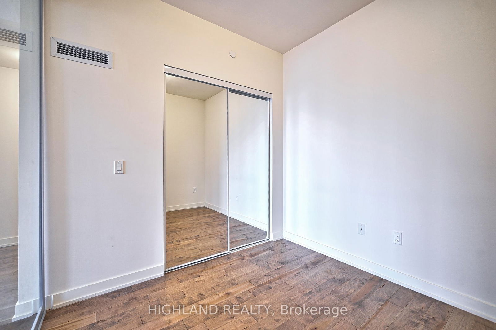 330 Richmond St W, unit 2609 for rent