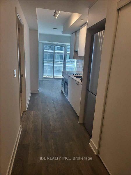 99 Broadway Ave, unit 3005 for rent