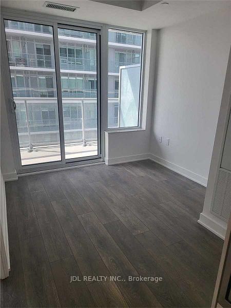 99 Broadway Ave, unit 3005 for rent