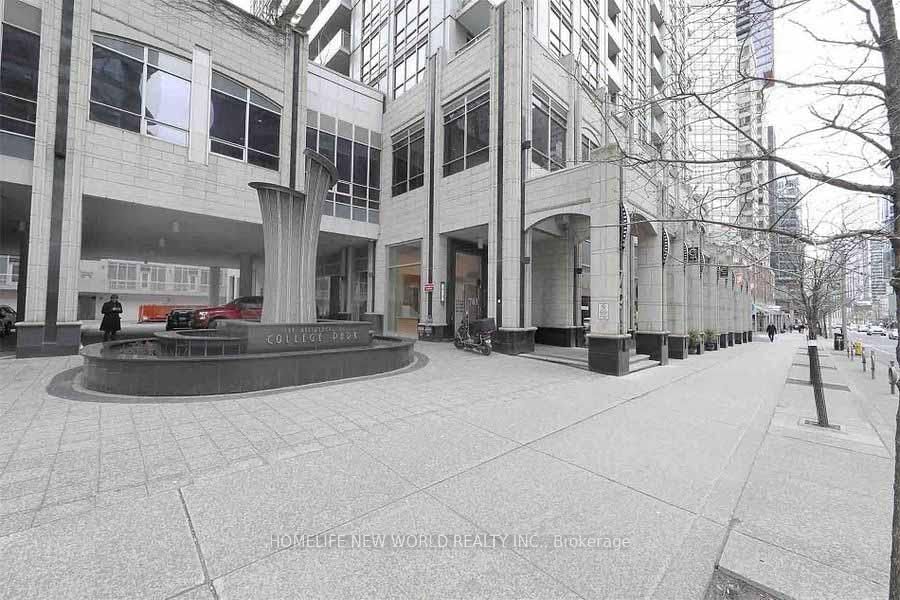 761 Bay St, unit 3813 for rent