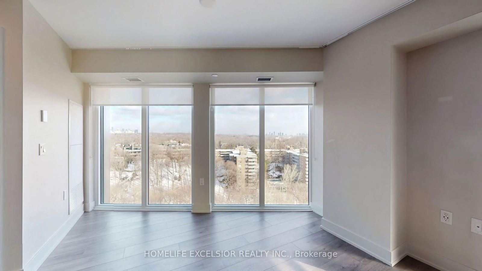 575 Bloor St E, unit 803 for sale