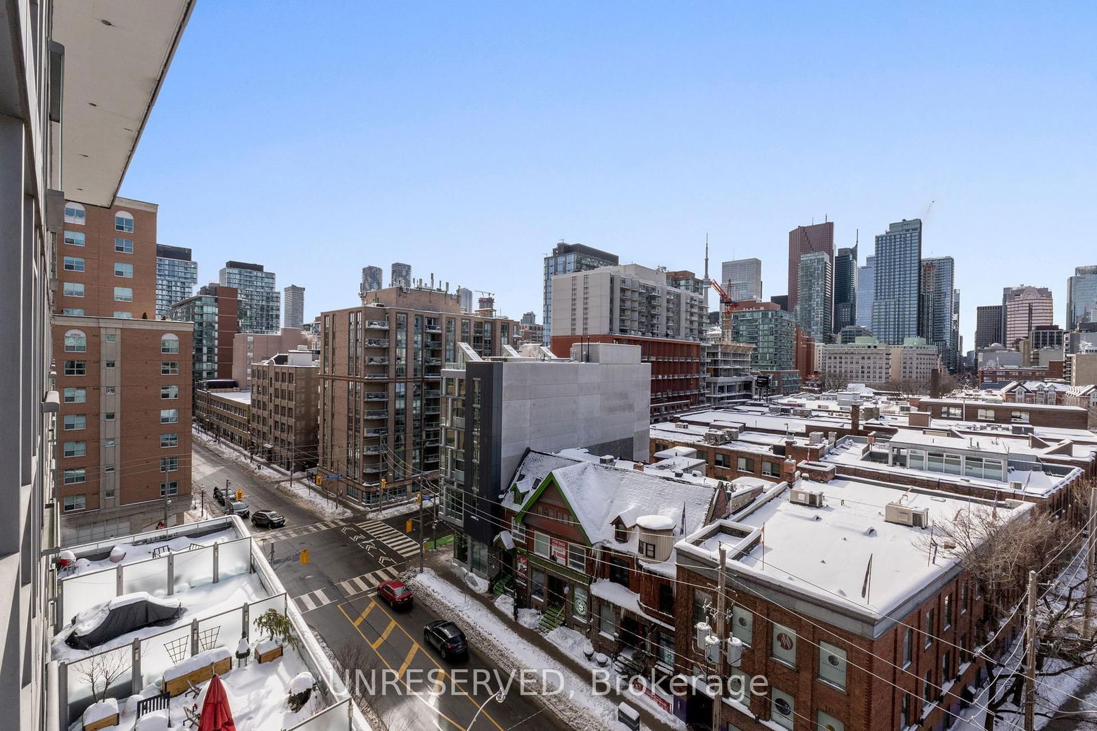 320 Richmond St E, unit 810 for sale