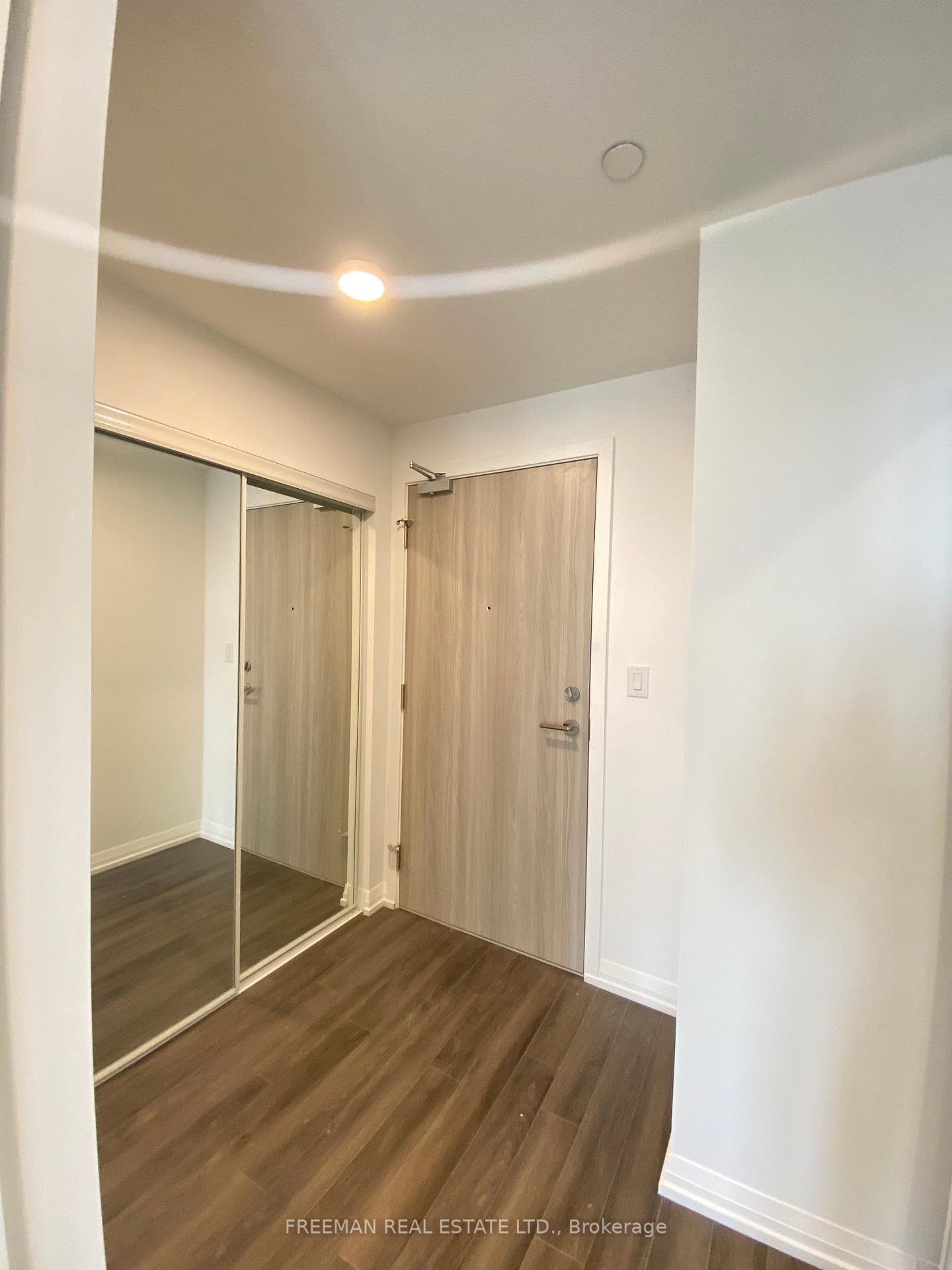 75 Canterbury Pl, unit 1916 for rent