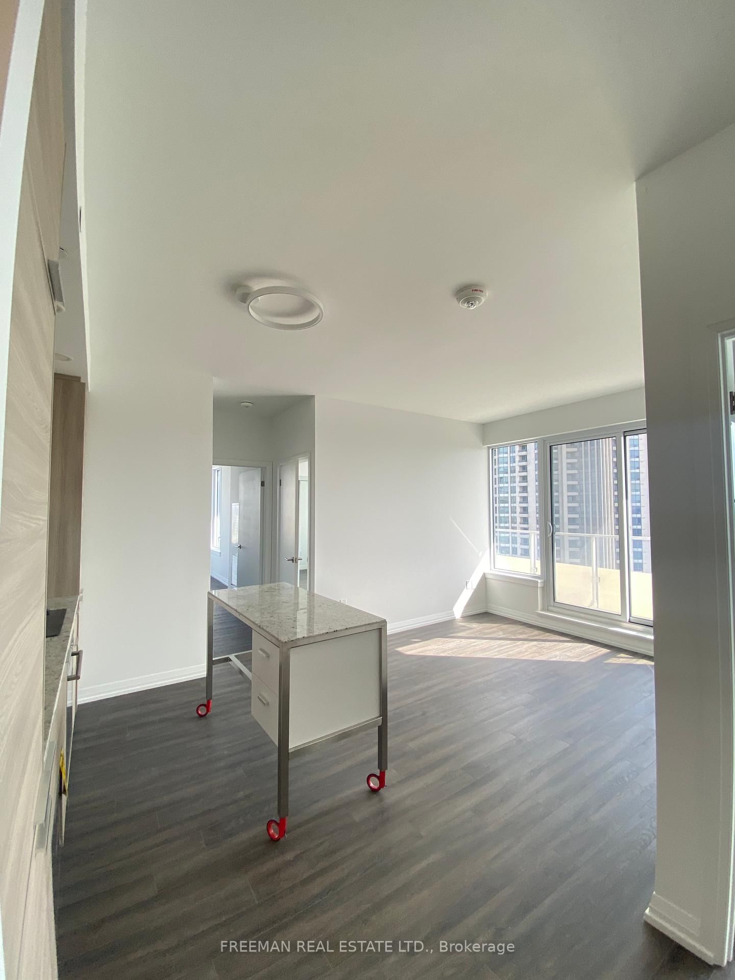 75 Canterbury Pl, unit 1916 for rent