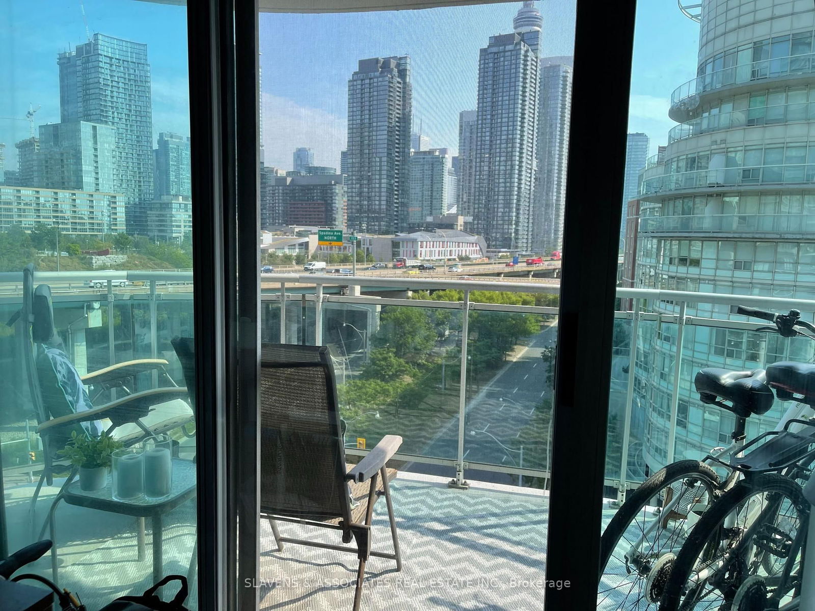 600 Queens Quay W, unit 903 for rent