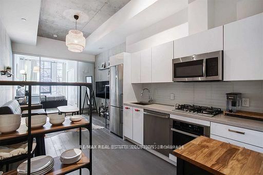 608 Richmond St W, unit 212 for rent