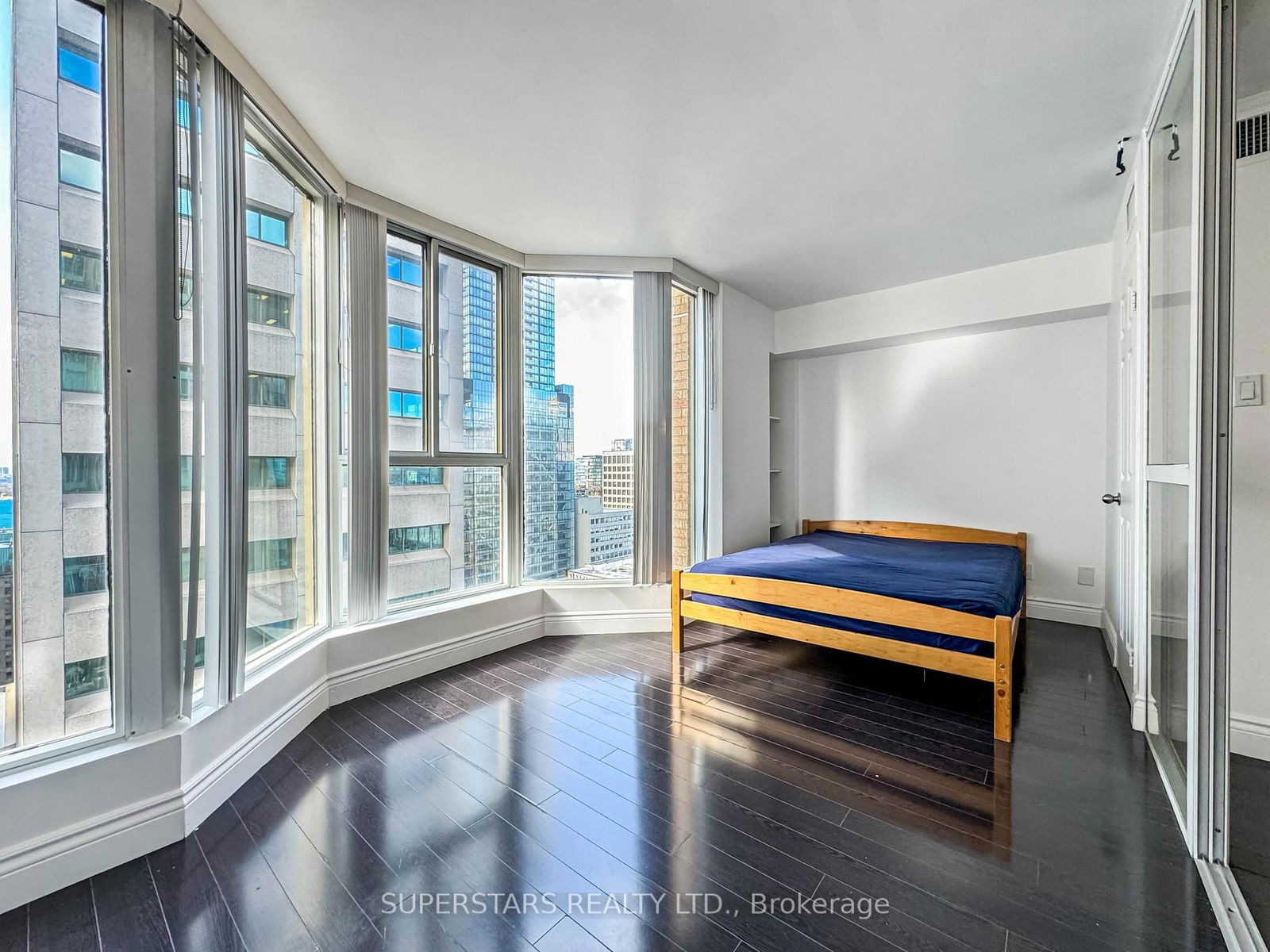 55 Centre Ave, unit 2104 for sale