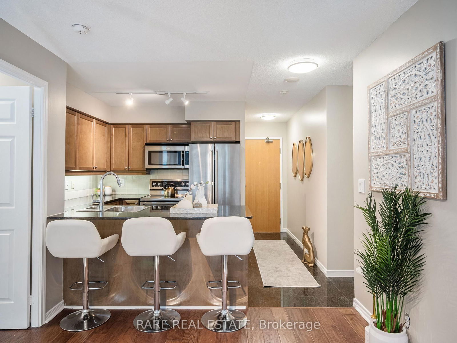 736 Spadina Ave, unit 1111 for sale