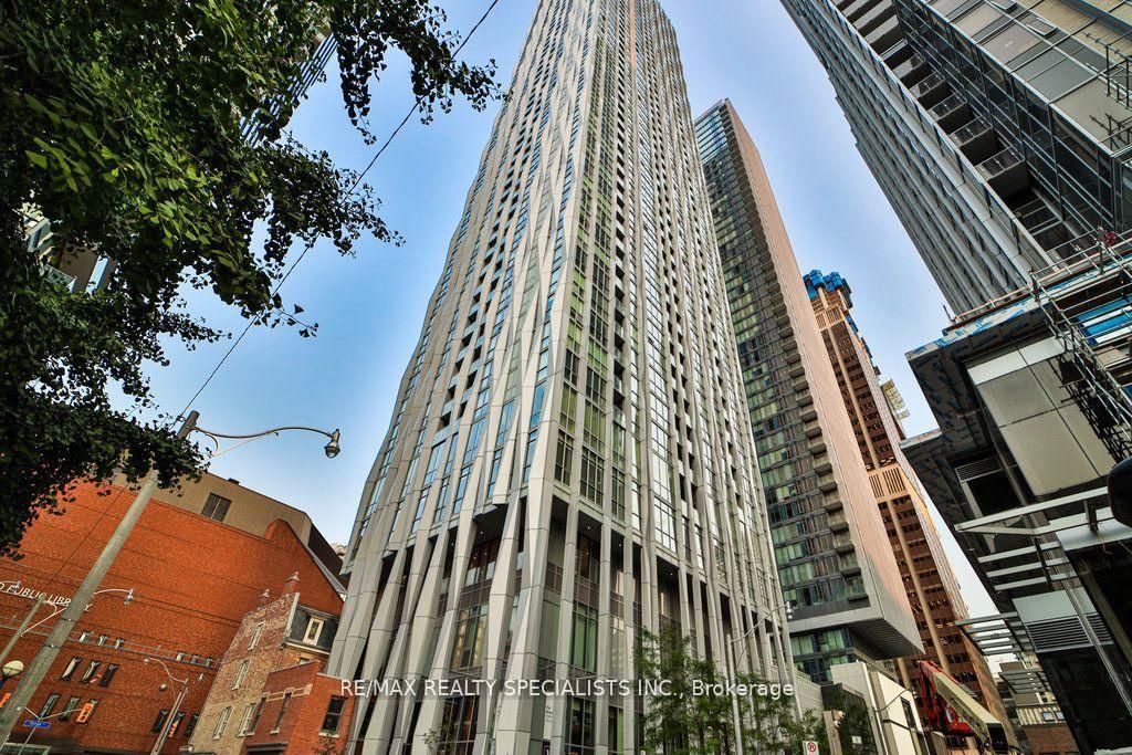 1 Yorkville Ave, unit 3411 for sale