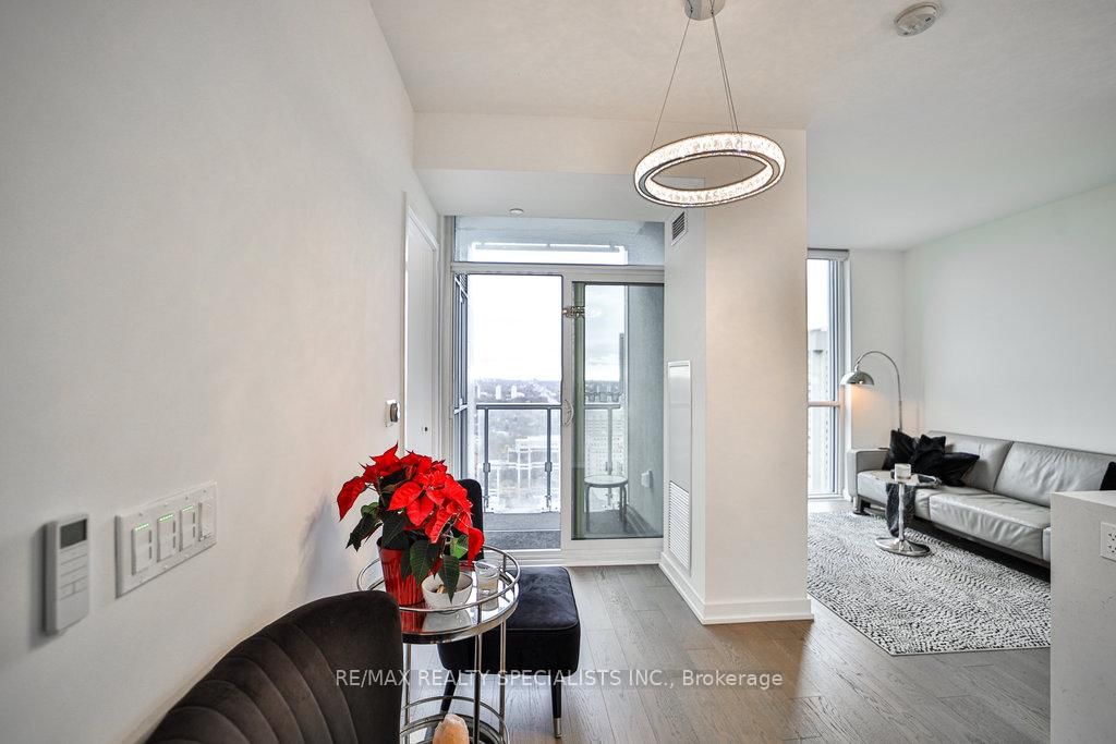 1 Yorkville Ave, unit 3411 for sale