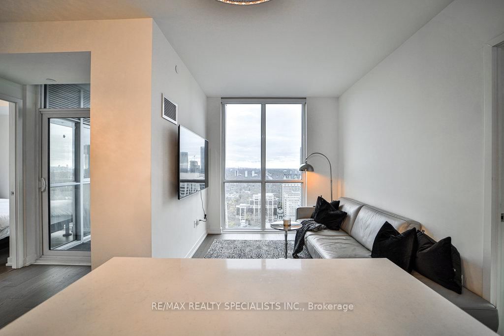 1 Yorkville Ave, unit 3411 for sale