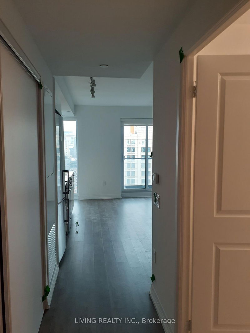 251 Jarvis St, unit 1527 for rent