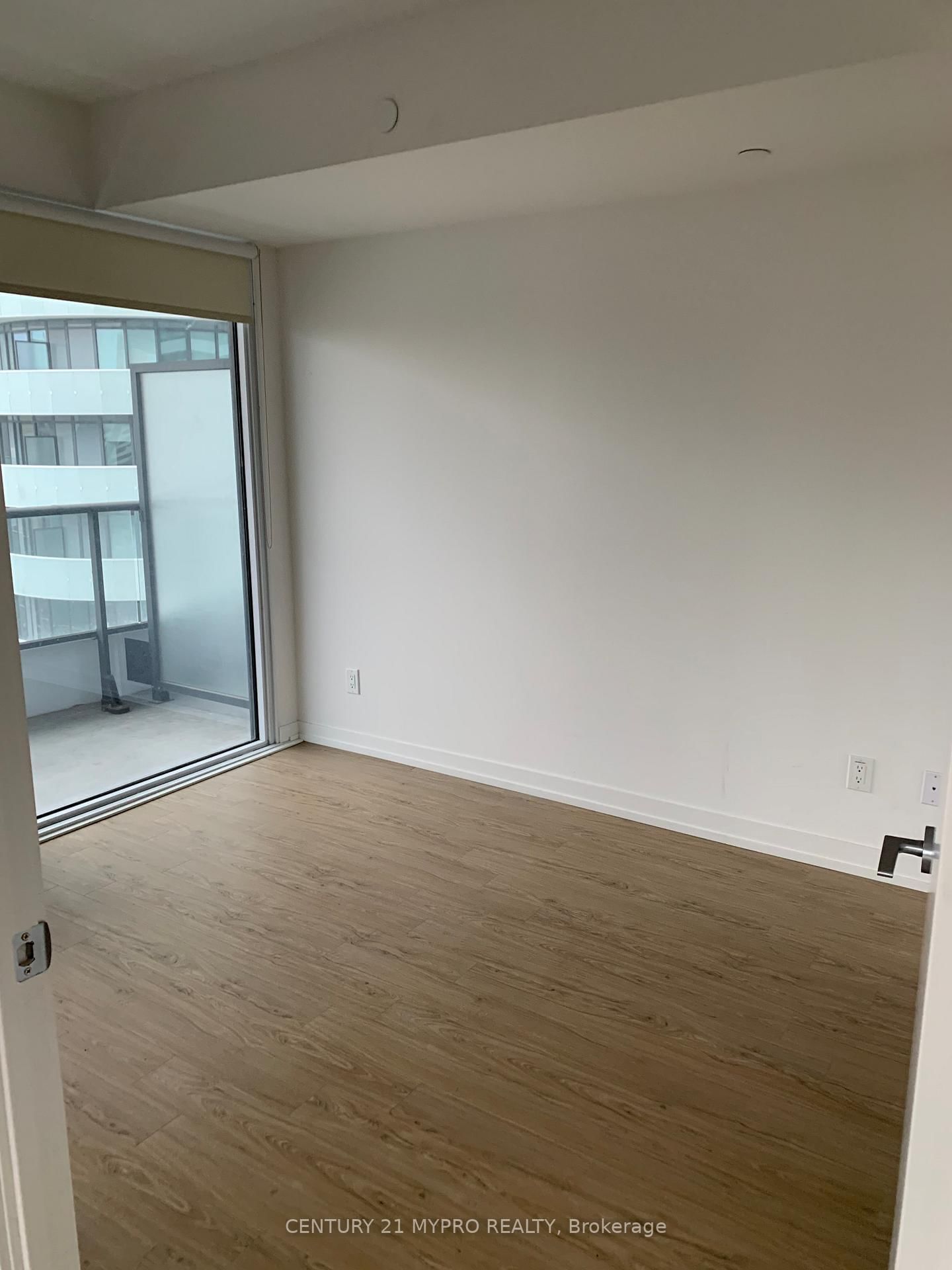 85 Wood St, unit 1616 for rent