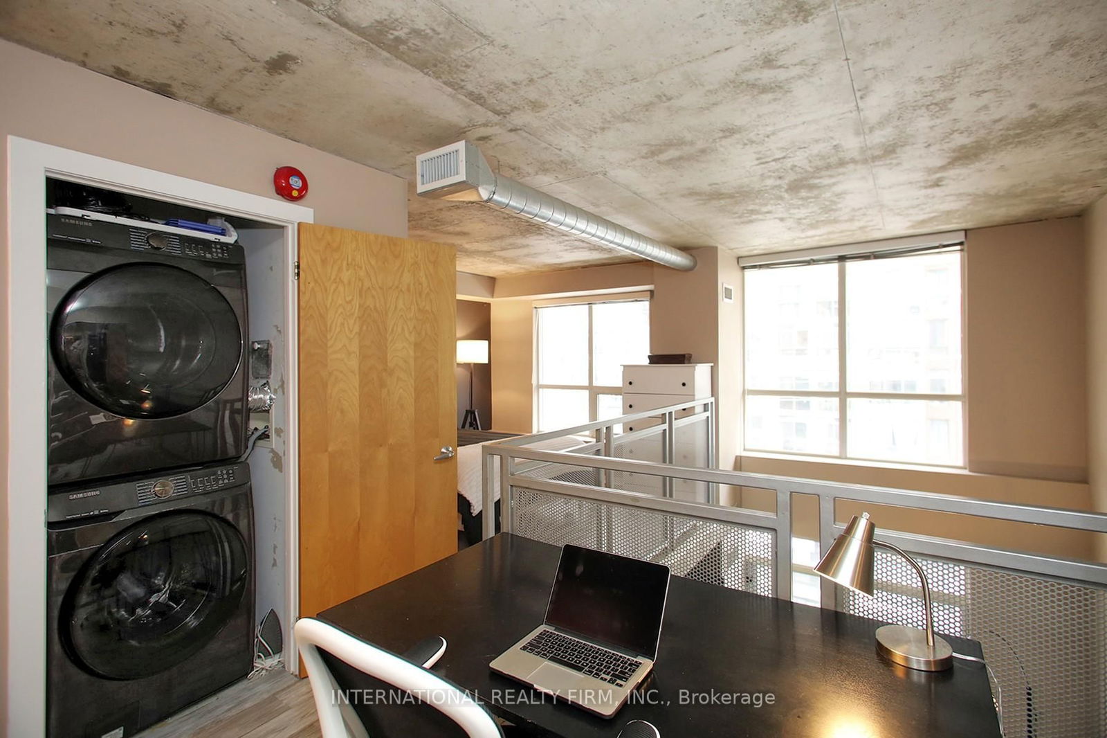 800 King St W, unit 408 for sale