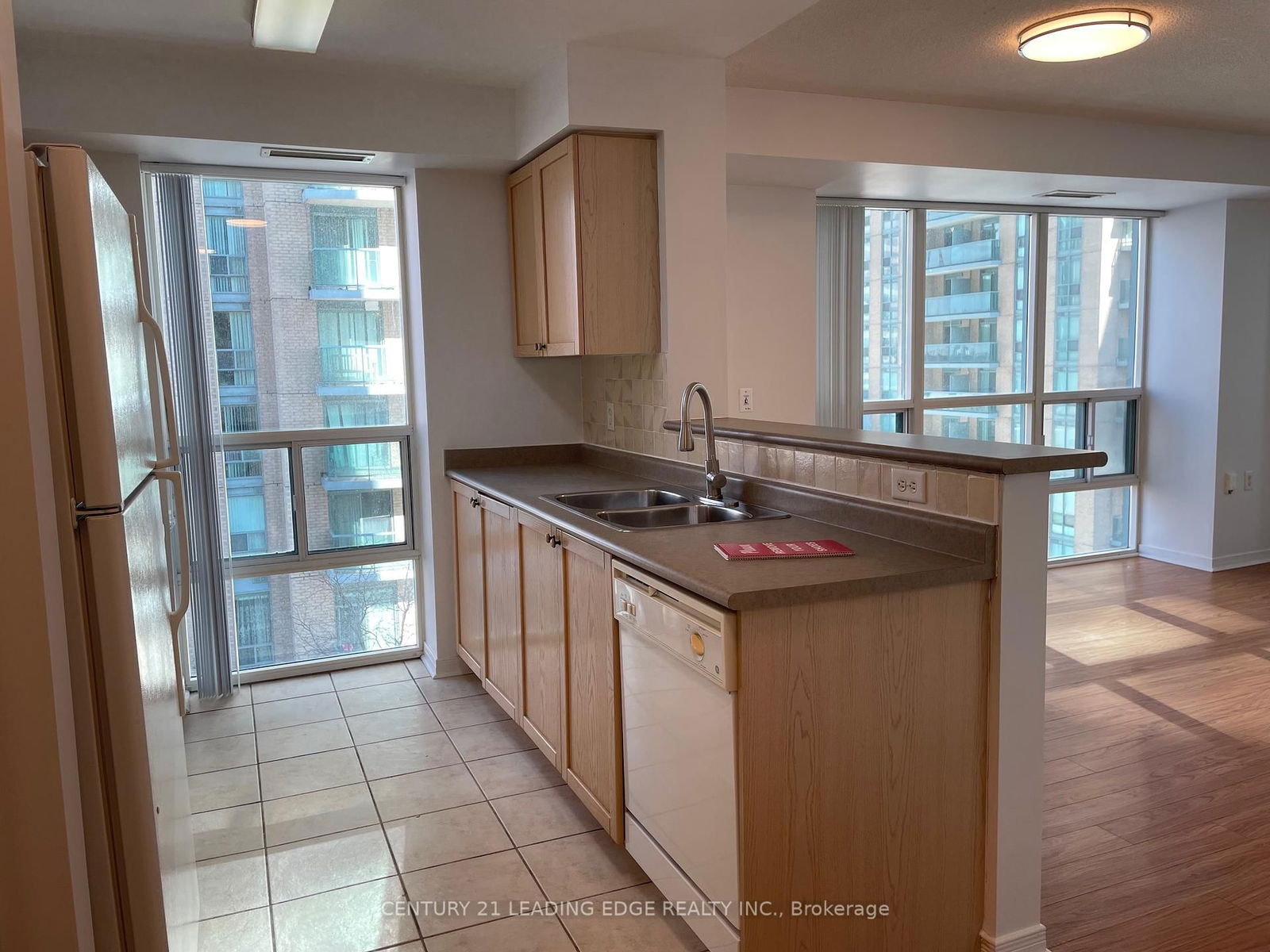 20 Olive Ave, unit 705 for sale